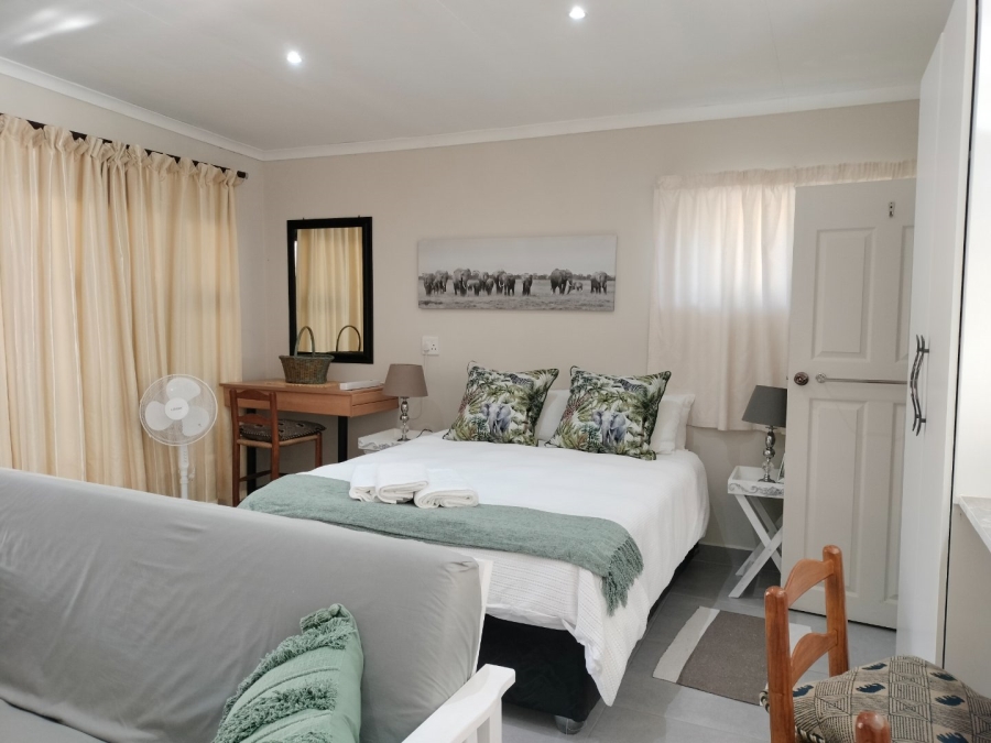 4 Bedroom Property for Sale in Fraaiuitsig Western Cape